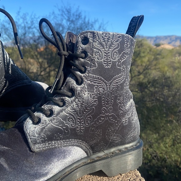Rare Dr. Martens 1460 Brocade Velvet Paisley Boots - Picture 12 of 16